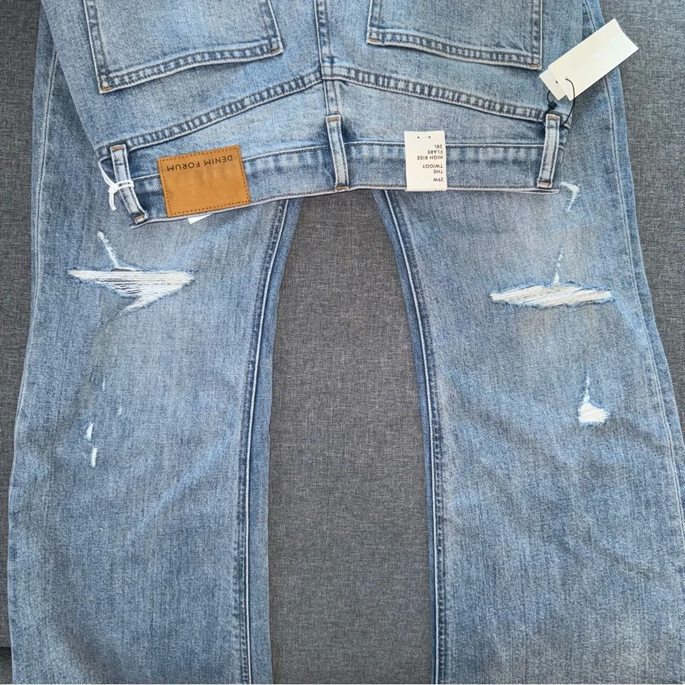 Aritzia Denim Forum NWT The Twiggy High Rise Flare Jeans - Picture 9 of 9